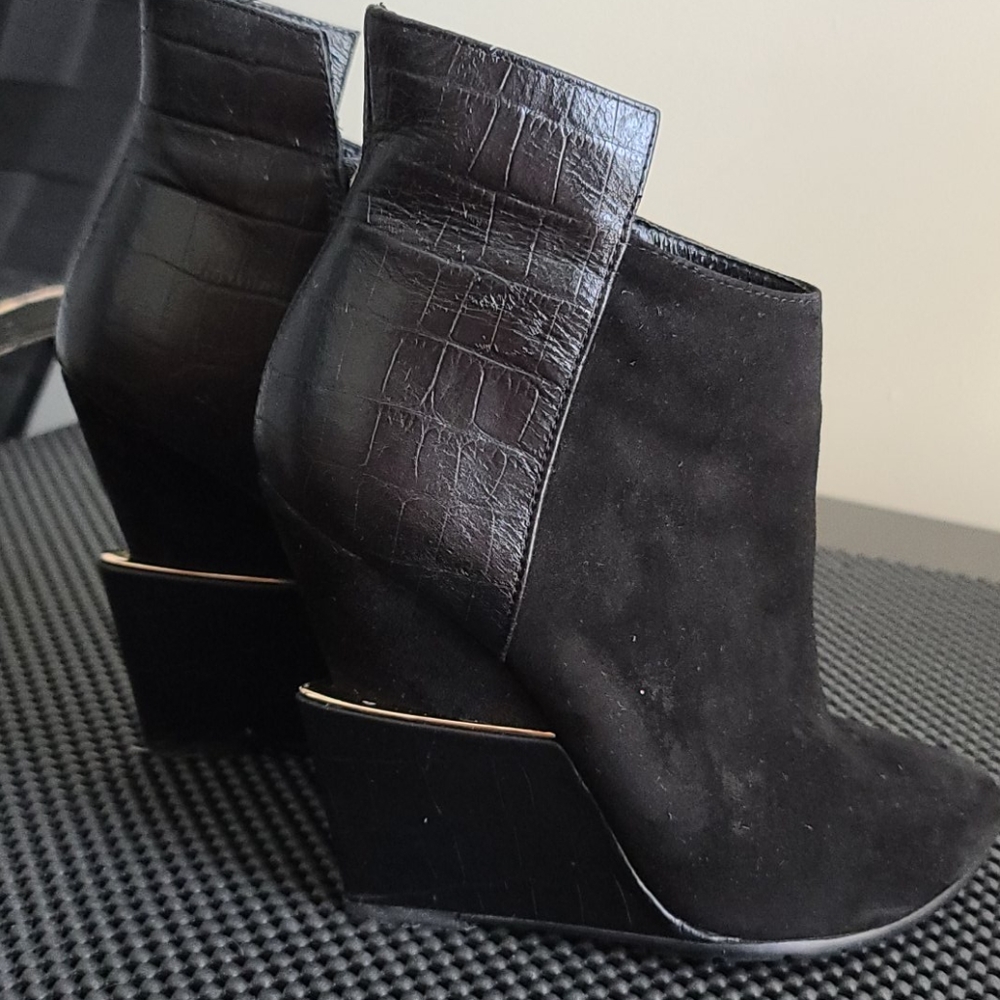 Black Ankle Boots with Croc-Embossed Detail
